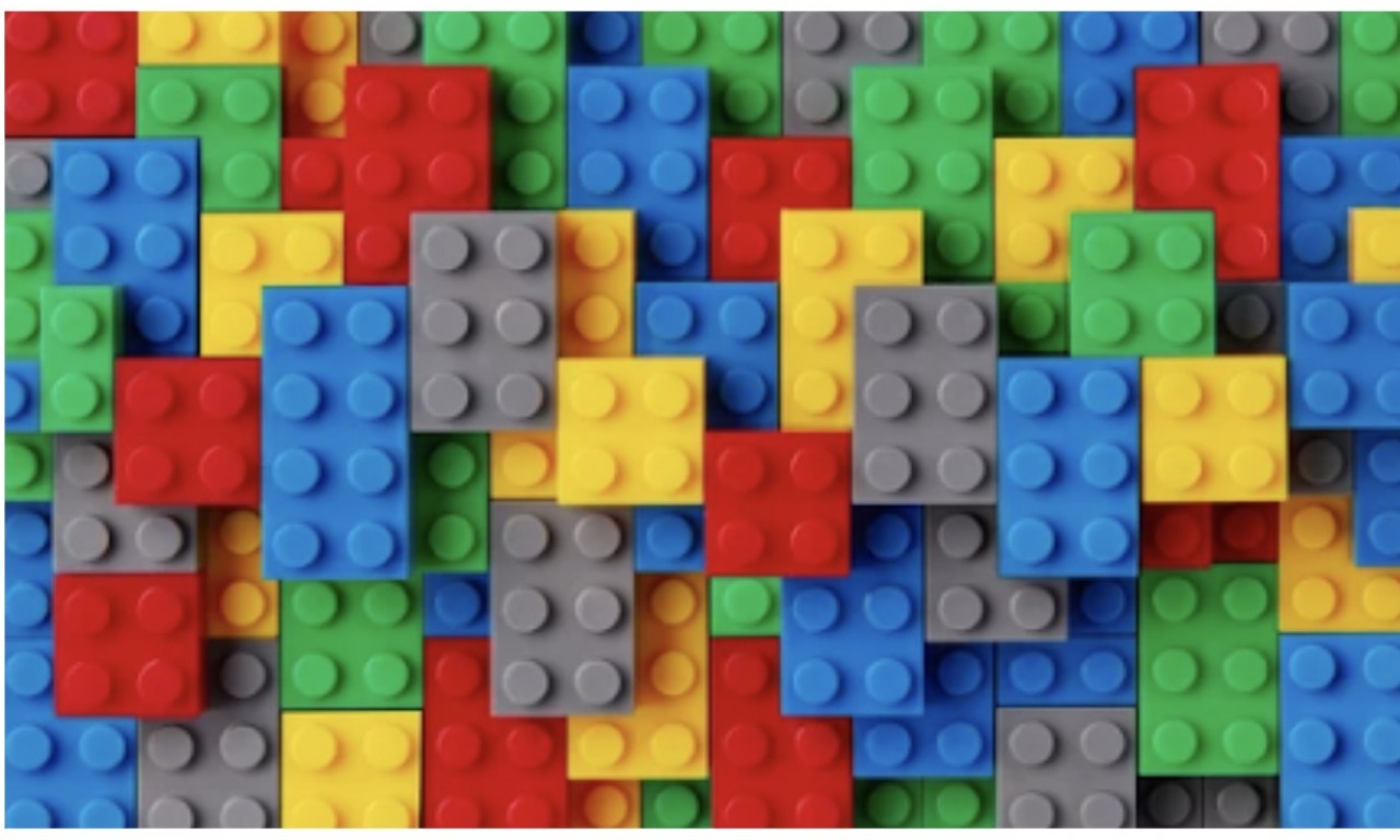 Insegnare la chimica con i mattoncini LEGO. Con Riccardo Bonomi